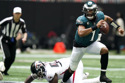 Hurts 3 TD passes, Smith scores, Eagles rout Falcons 32-6