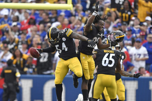 Steelers rally to beat Bills 23-16 to open season