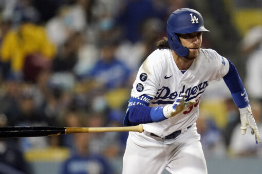 Cody Bellinger placed on injured list with left rib fracture