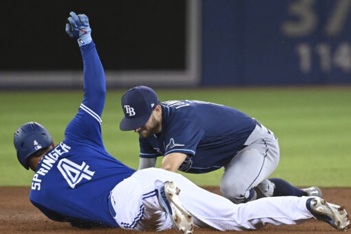 Choi and Lowe HR, Rays beat Jays 2-0 to reach 90-win mark