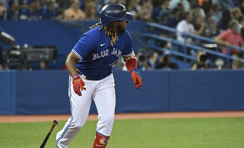 Batting title races jumbled as MLB season winds down
