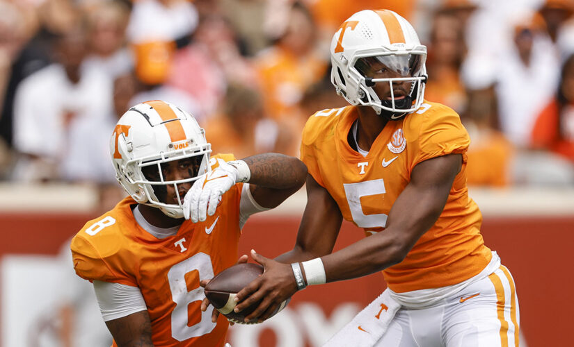 Hooker in on 4 TDs, leads Tennessee to easy win, 56-0