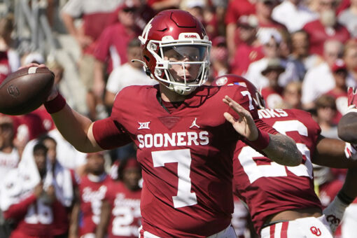 Rattler, No. 3 Oklahoma hold off Nebraska 23-16