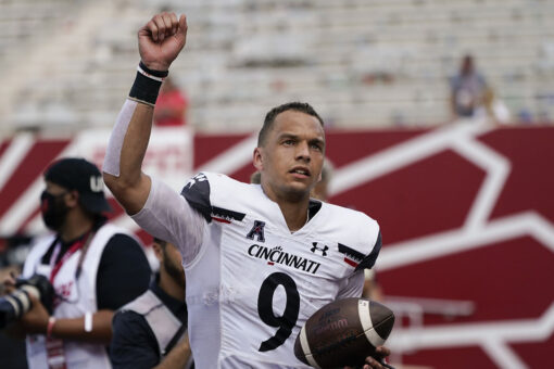 No. 8 Bearcats take big step, next one looms at Notre Dame