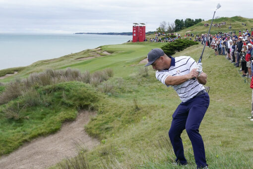 DeChambeau stands out even as he puts emphasis on US team