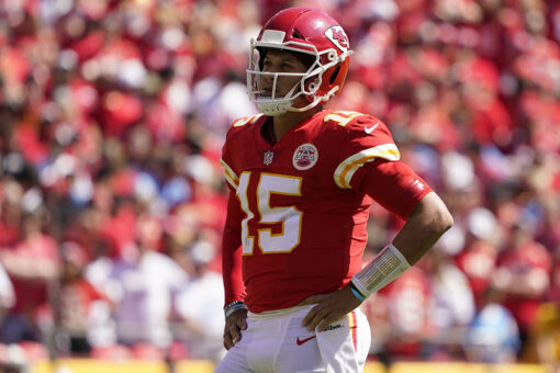 Chiefs blaming only themselves for turnover-prone 1-2 start