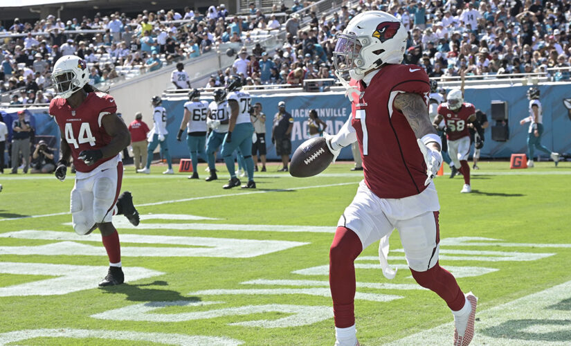 Cards use Pick-6 to overcome Kick-6, beat Jaguars 31-19