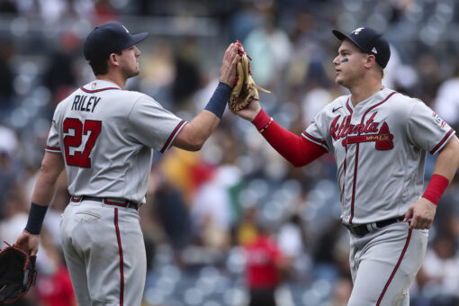 Braves, Phillies to go head to head with division in balance