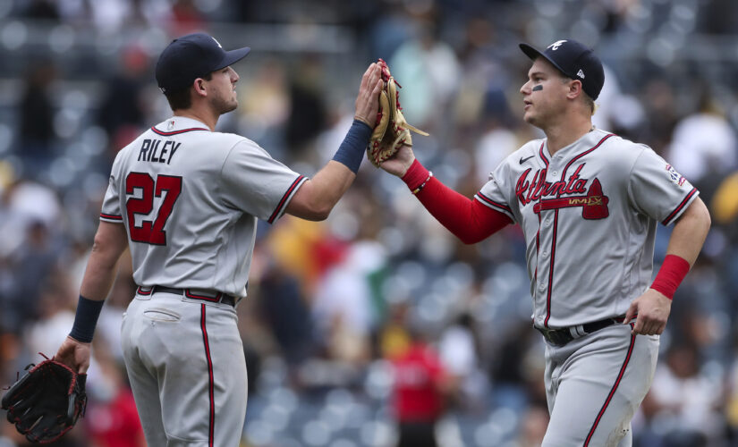 Braves, Phillies to go head to head with division in balance