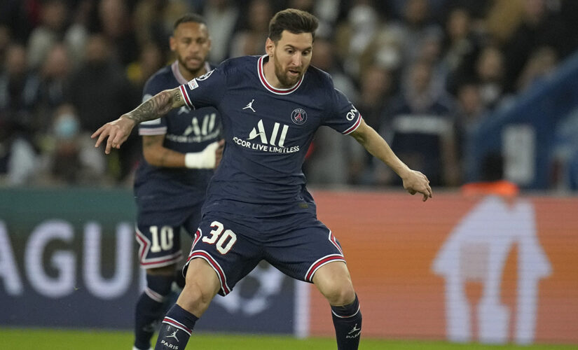 Lionel Messi scores first goal for Paris Saint-Germain in Champions League victory over Manchester City