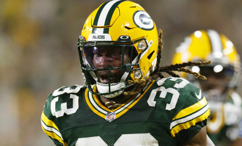 Packers’ Aaron Jones reveals he lost chain with father’s ashes inside after touchdown