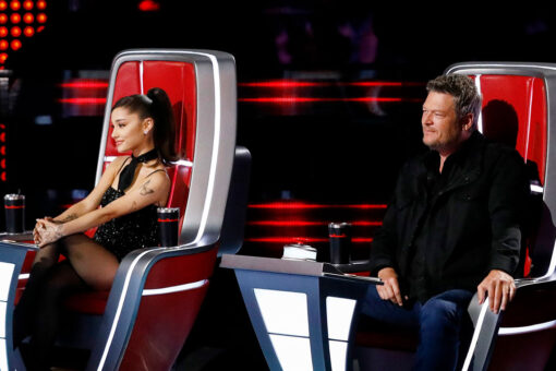 Ariana Grande shares text messages from Blake Shelton joking she’ll replace him on ‘The Voice’