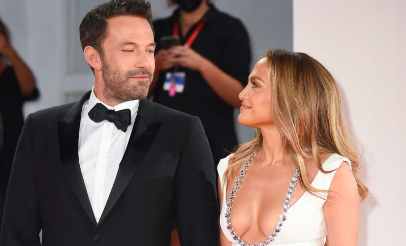 Ben Affleck protects Jennifer Lopez by physically holding back a fan who tried too hard to get a selfie