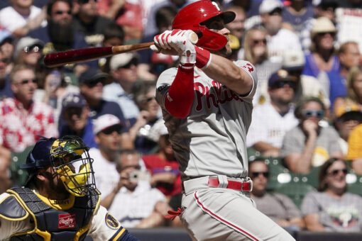 Harper, Phils hit 6 HRs, Wheeler shuts down Brewers 12-0
