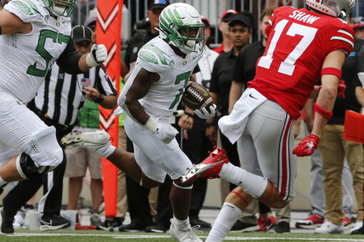 Verdell, No. 12 Oregon stun No. 3 Ohio State 35-28