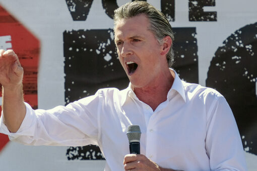 Newsom nationalizes California recall, spotlights COVID, in run-up to Tuesday’s election