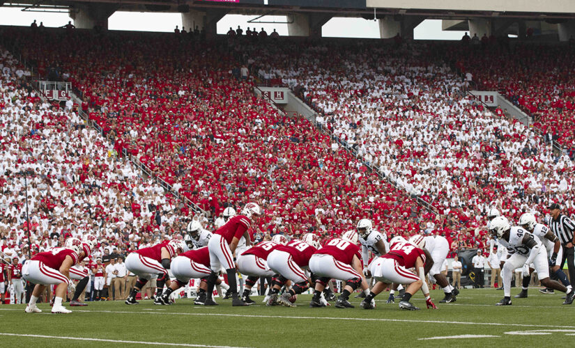 Wisconsin fans go wild as ‘Jump Around’ blares at Camp Randall: ‘Best tradition in college football’