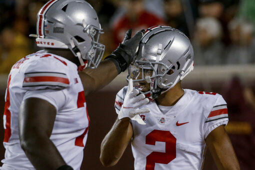 Ohio State fans break out in ‘U-S-A’ chants before Oregon game