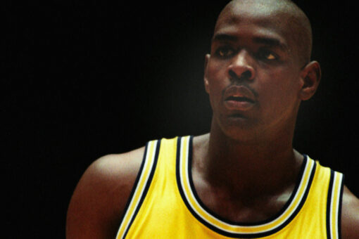 Ex-Michigan star Chris Webber says current AD apologized over scandal fallout