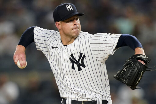 Kluber beats Indians, Gallo homers twice as Yanks win 8-0