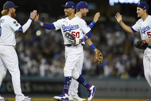 Urías earns MLB-leading 17th win, Dodgers beat Padres 3-0