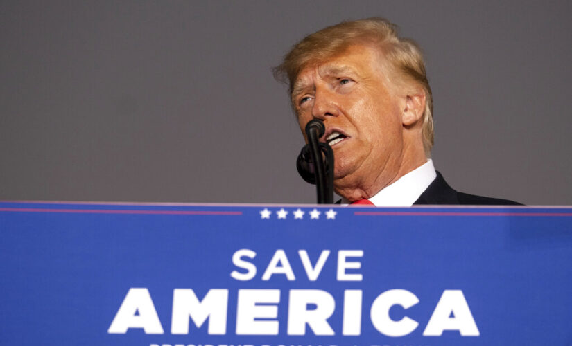 Trump turns up heat in attacks on top Georgia Republicans, touts pro-Trump candidates