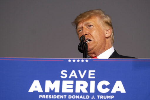 Trump turns up heat in attacks on top Georgia Republicans, touts pro-Trump candidates