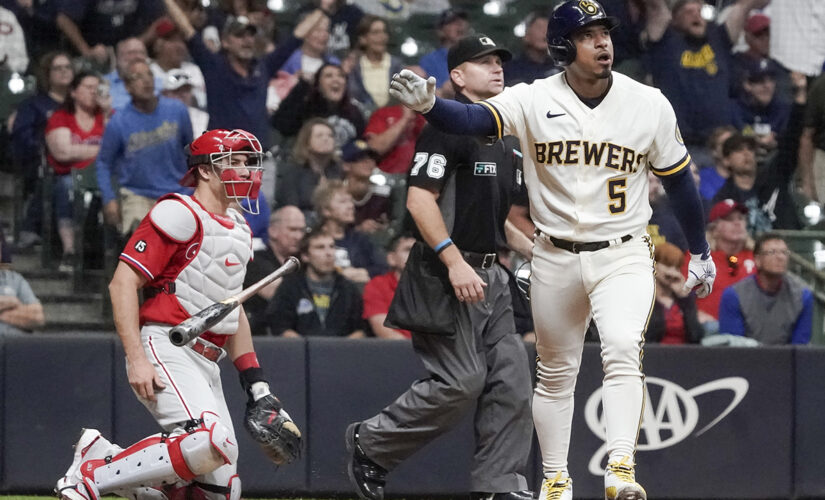 Eduardo Escobar’s homer lifts Brewers past Phillies 4-3