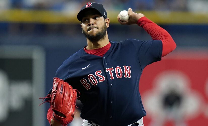 Rodriguez, Richards combine on 5-hitter, Red Sox beat Rays