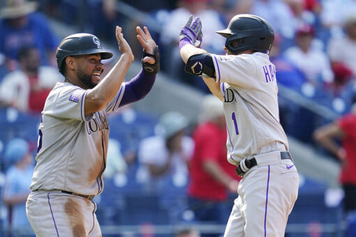 Hampson 2 homers, Rockies take 3 of 4 from Phillies