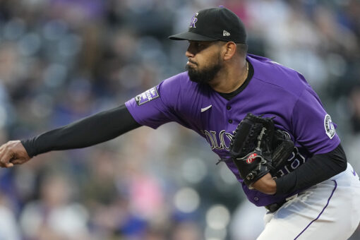 Dodgers fall 2 games back in NL West, lose to Rockies 10-5