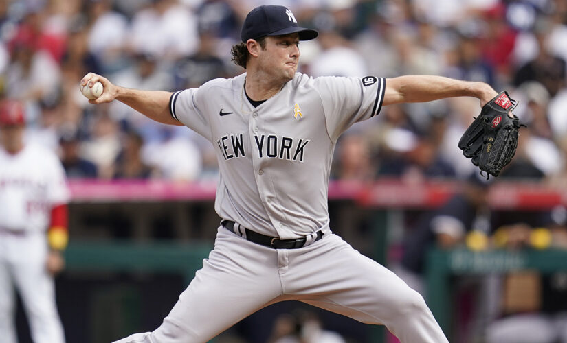 Gerrit Cole fans 15, Yankees beat Angels 4-1 to end skid