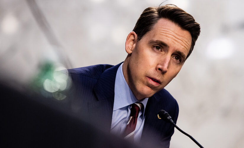 Hawley pens scathing letter to Biden admin demanding answers about ‘unlawful’ vaccine mandate