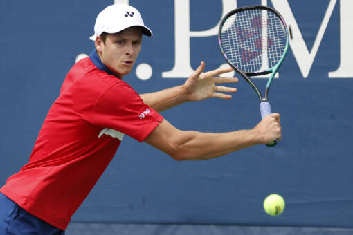 Hurkacz wins Moselle Open for 3rd title in 2021
