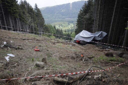 Italy cable car crash survivor, 6, is now at center of custody dispute