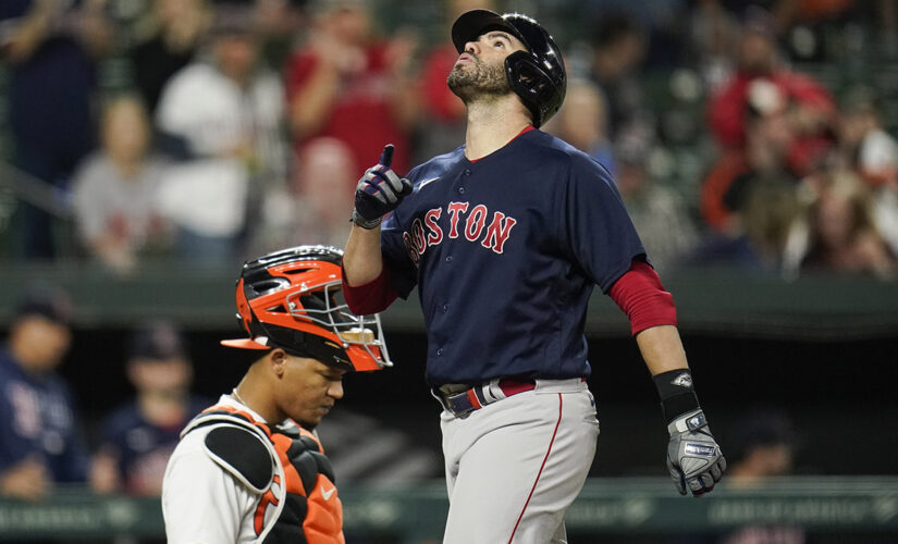 Martinez helps Red Sox end slide with 6-0 win over Orioles