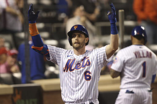 McNeil’s homer lifts Mets; Phillies slip in playoff race