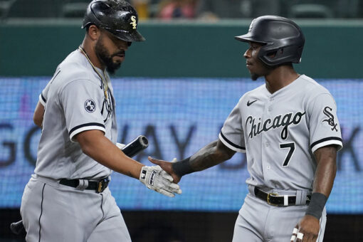 White Sox blank Rangers 8-0 as magic number drops to 5
