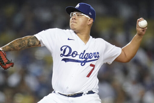 Urías wins MLB-leading 18th, Dodgers beat D-backs 5-3