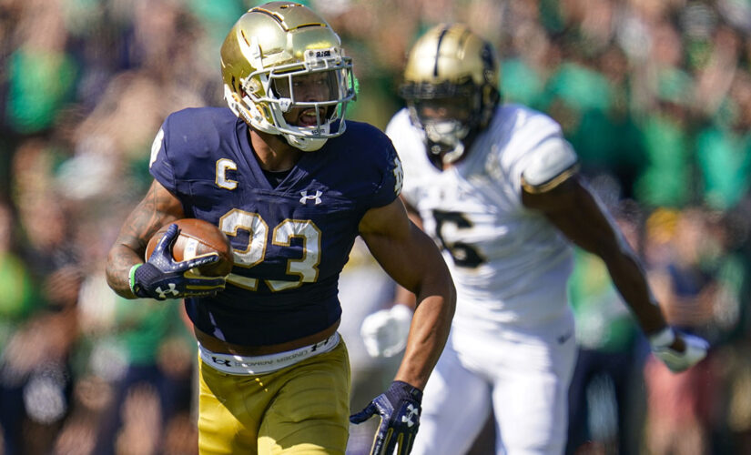 Kelly ties Rockne as No. 12 Irish hold off Boilermakers