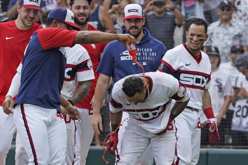 Leury Garcia HR in 9th lifts White Sox over Red Sox 2-1