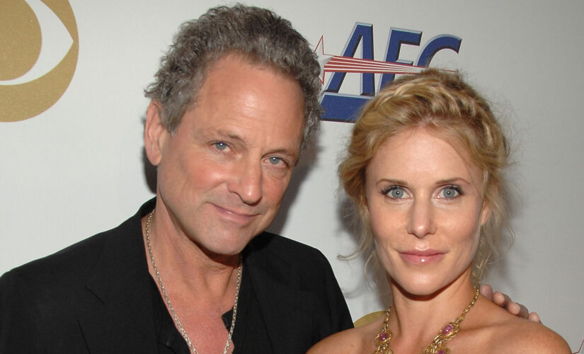 Lindsey Buckingham, wife Kristen are ‘working on’ their marriage three months after filing for divorce