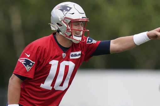 Patriots’ Mac Jones asked about Tom Brady: ‘He definitely did a good job’