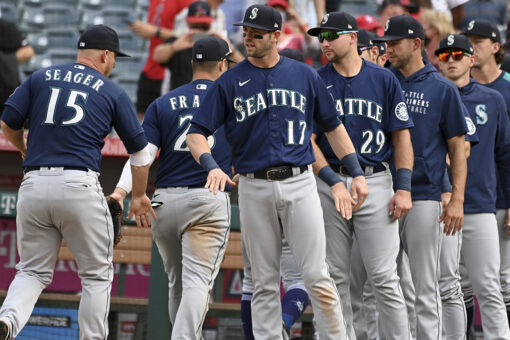 Ohtani not enough, Mariners send Angels to losing season