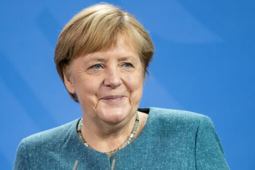 Social Democrats narrowly beat Merkel’s bloc in German vote