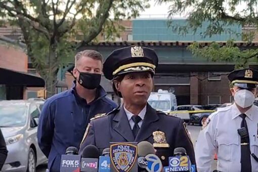 NY police shoots gunman who wounded 4 in Upper Manhattan