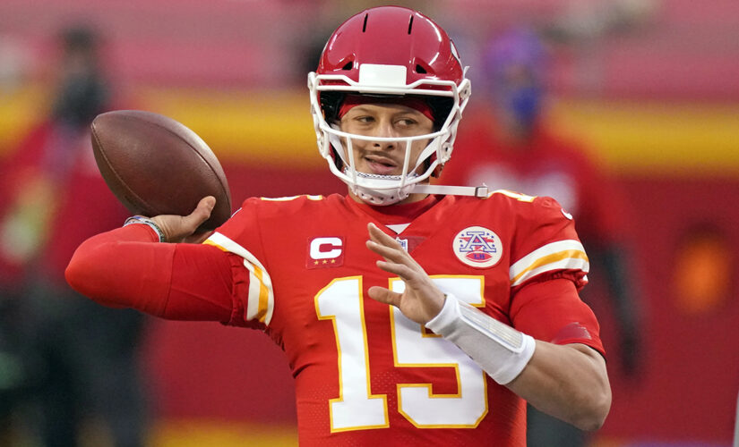 NFL Top 10 QBs: Patrick Mahomes leads the way heading into 2021 season