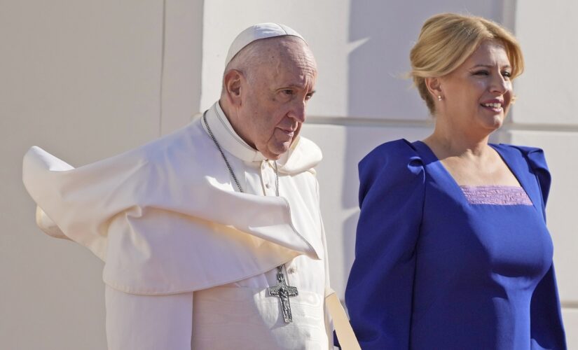 Pope Francis travels to Slovakia to honor Holocaust victims on Day 2 of tour