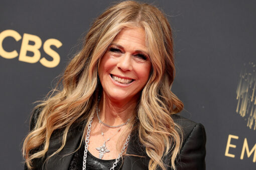 Rita Wilson rapped at the Emmys – and sends social media into a frenzy