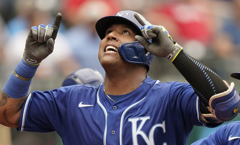 Royals’ Salvador Perez, Patrick Mahomes react to record-setting homer: ‘This is a dream come true’